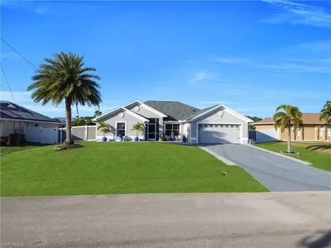 1021 NE 32nd St, Cape Coral, FL 33909