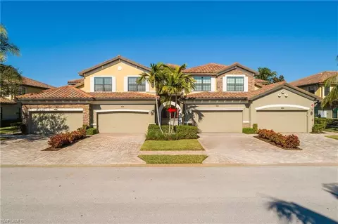 9495 Napoli Ln #201, Naples, FL 34113