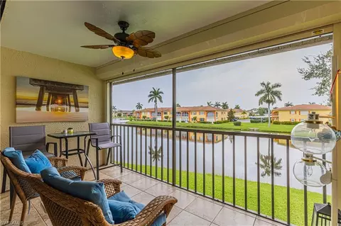 4410 Chantelle Dr #H-205, Naples, FL 34112