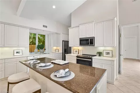 Kitchen - 416 3rd Ave N, Naples, FL 34102 photo 2 of 5
