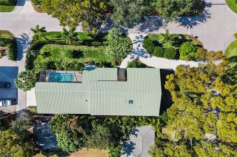 View/Area - 416 3rd Ave N, Naples, FL 34102 photo 4 of 5