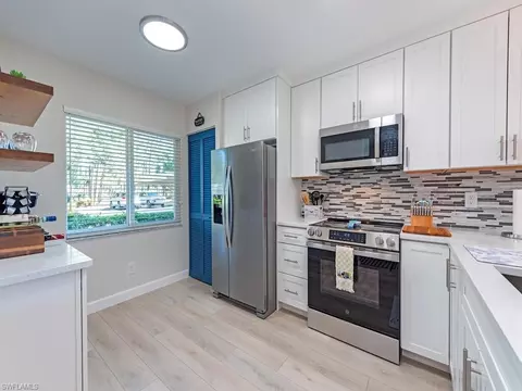 5950 Amherst Dr #A106, Naples, FL 34112