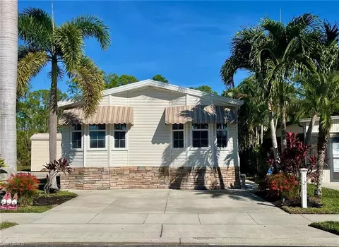 1284 Diamond Lake Cir, Naples, FL 34114