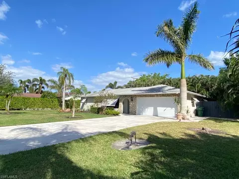 122 Palm River Blvd, Naples, FL 34110