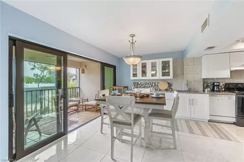 Dining - 1724 Bald Eagle Dr #512C, Naples, FL 34105 photo 2 of 2