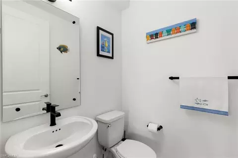 Bath - 7480 Rockefeller Dr, Naples, FL 34119 photo 4 of 4
