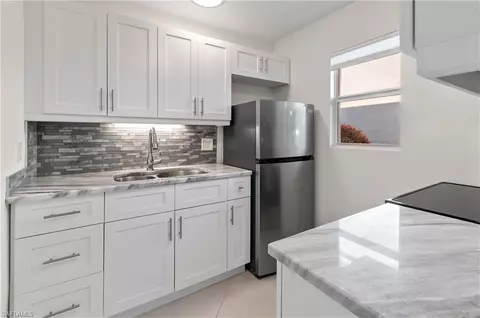 641 12th Ave S #641, Naples, FL 34102