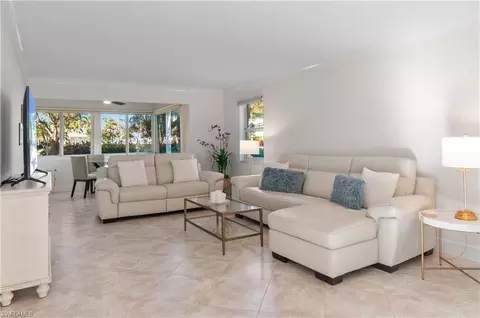 601 12th Ave S #601, Naples, FL 34102
