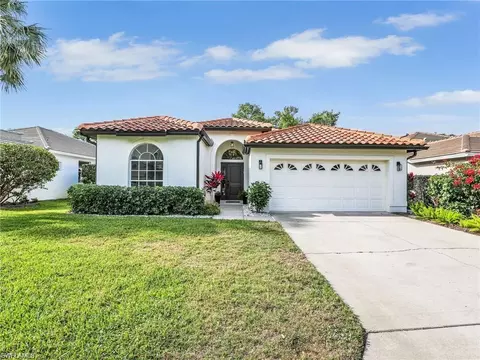 8850 Springwood Ct, Bonita Springs, FL 34135