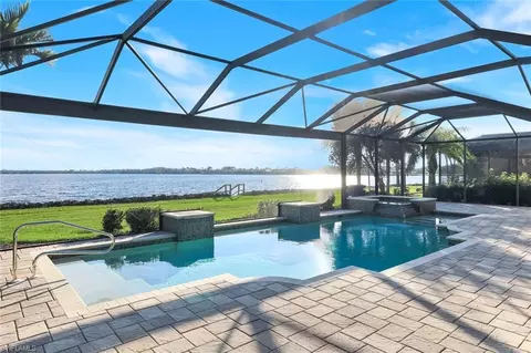 9305 Quarry Dr, Naples, FL 34120