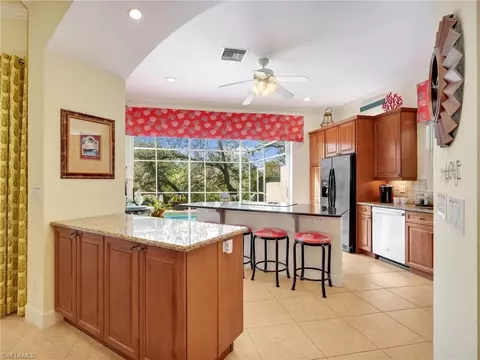 353 Steerforth Ct, Naples, FL 34110 photo 5