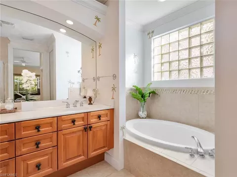 353 Steerforth Ct, Naples, FL 34110 photo 21