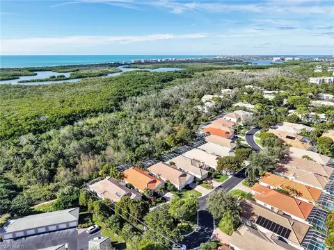 353 Steerforth Ct, Naples, FL 34110 photo 37