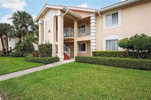 7800 Emerald Cir #B102, Naples, FL 34109