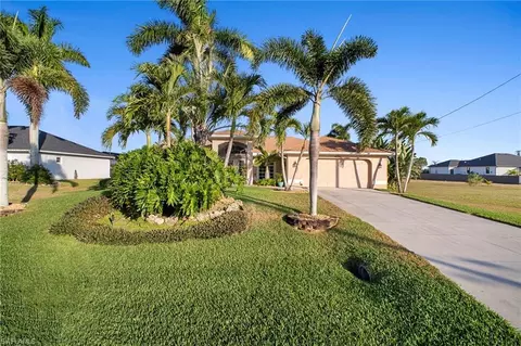 1505 NW 33rd Pl, Cape Coral, FL 33993