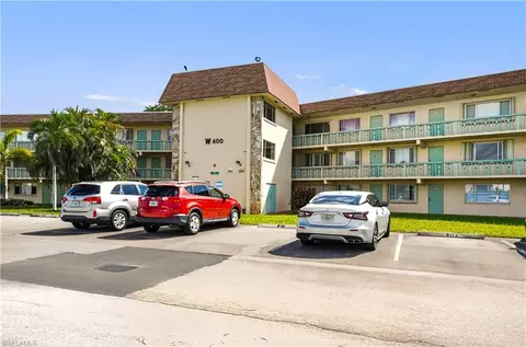 400 Village Green Cir #205, Palm Springs, FL 33461