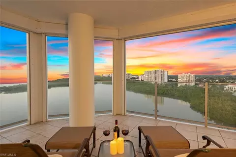 60 Seagate Dr #1606, Naples, FL 34103