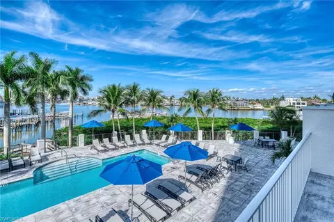 400 Flagship Dr #305, Naples, FL 34108