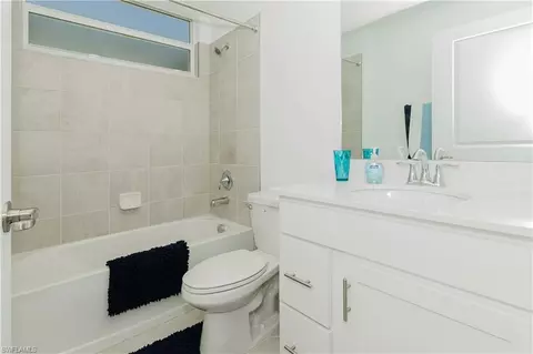 Bath - 5467 Double Eagle Cir #3216, Ave Maria, FL 34142 photo 1 of 2