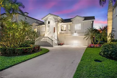 404 Bayside Ave, Naples, FL 34108