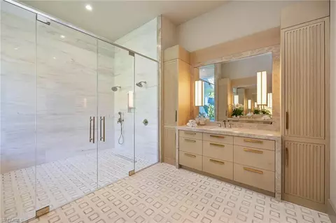 Bath - 4851 Crayton Rd, Naples, FL 34103 photo 5 of 11