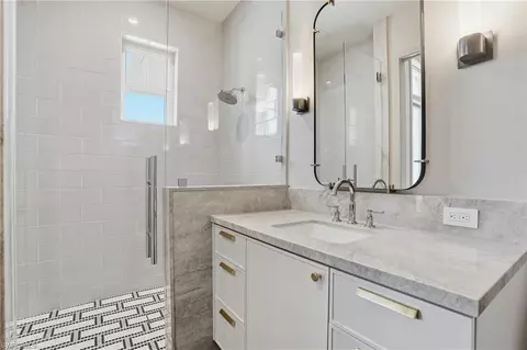 Bath - 4851 Crayton Rd, Naples, FL 34103 photo 11 of 11
