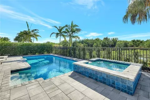 3344 Kumamoto Ln, Naples, FL 34114