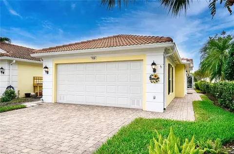 7936 Umberto Ct, Naples, FL 34114