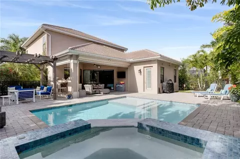1626 Serrano Cir, Naples, FL 34105 photo 3