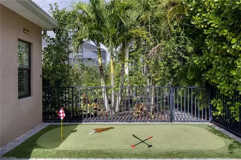 1626 Serrano Cir, Naples, FL 34105 photo 32