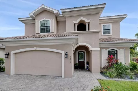1626 Serrano Cir, Naples, FL 34105