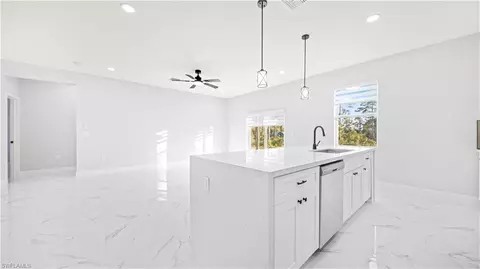 539 Hutton St E, Lehigh Acres, FL 33974 photo 8