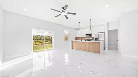 539 Hutton St E, Lehigh Acres, FL 33974 photo 3