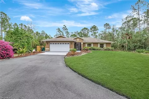 660 20th St SE, Naples, FL 34117