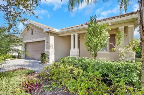 2224 Dancy St, Naples, FL 34120