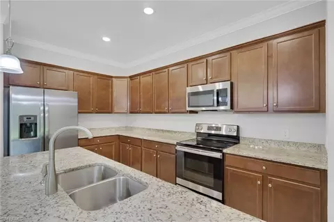 2224 Dancy St, Naples, FL 34120 photo 7