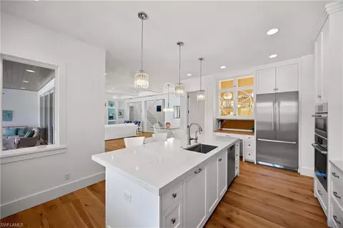 Kitchen - 331 Spring Line Dr, Naples, FL 34102 photo 3 of 4