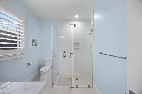 Bath - 331 Spring Line Dr, Naples, FL 34102 photo 4 of 5