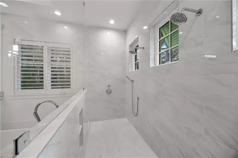 Bath - 331 Spring Line Dr, Naples, FL 34102 photo 2 of 5
