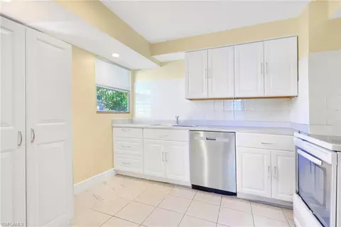 Kitchen - 5306 Martin St, Naples, FL 34113 photo 3 of 7