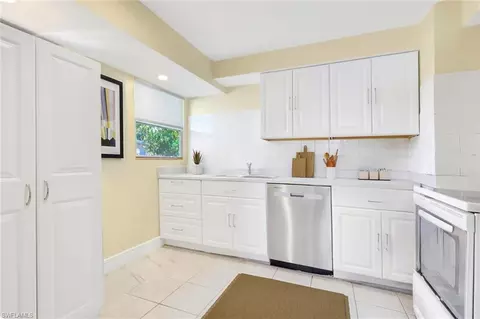 Kitchen - 5306 Martin St, Naples, FL 34113 photo 4 of 7
