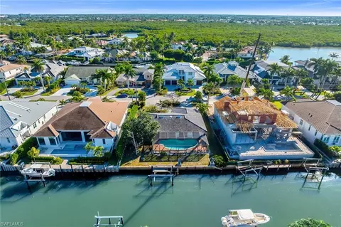 View/Area - 2170 Snook Dr, Naples, FL 34102 photo 2 of 10