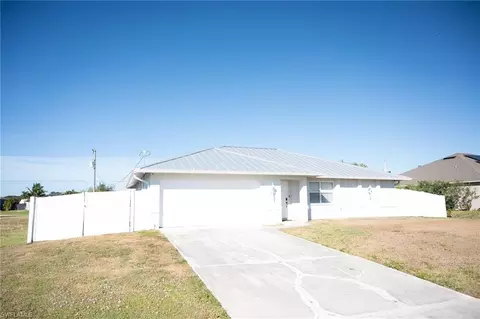 113 NE 11th Ter, Cape Coral, FL 33909