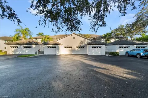 2110 Cay Lagoon Dr #113, Naples, FL 34109