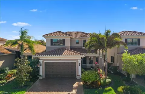 4481 Aurora St, Naples, FL 34119