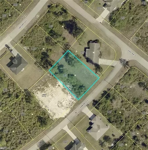 947 Dobbins St E, Lehigh Acres, FL 33974