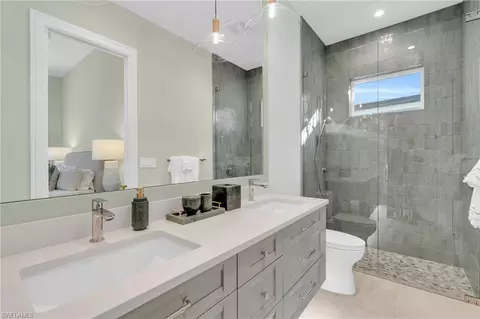 Bath - 3353 Binnacle Dr, Naples, FL 34103 photo 6 of 7