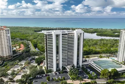 6825 Grenadier Blvd #1002, Naples, FL 34108