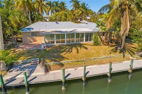 Exterior - 2195 Sheepshead Dr, Naples, FL 34102 photo 2 of 6