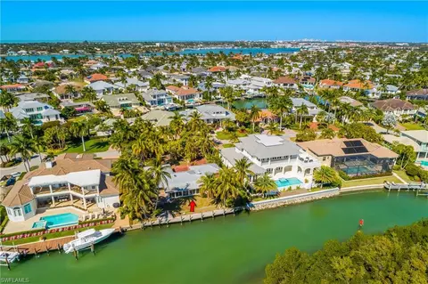 View/Area - 2195 Sheepshead Dr, Naples, FL 34102 photo 6 of 7